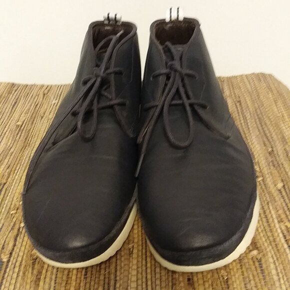 UGG Freamon Capra Chukka Boots Men’s 8.5 Black Leather Casual Comfort - Picture 3 of 13